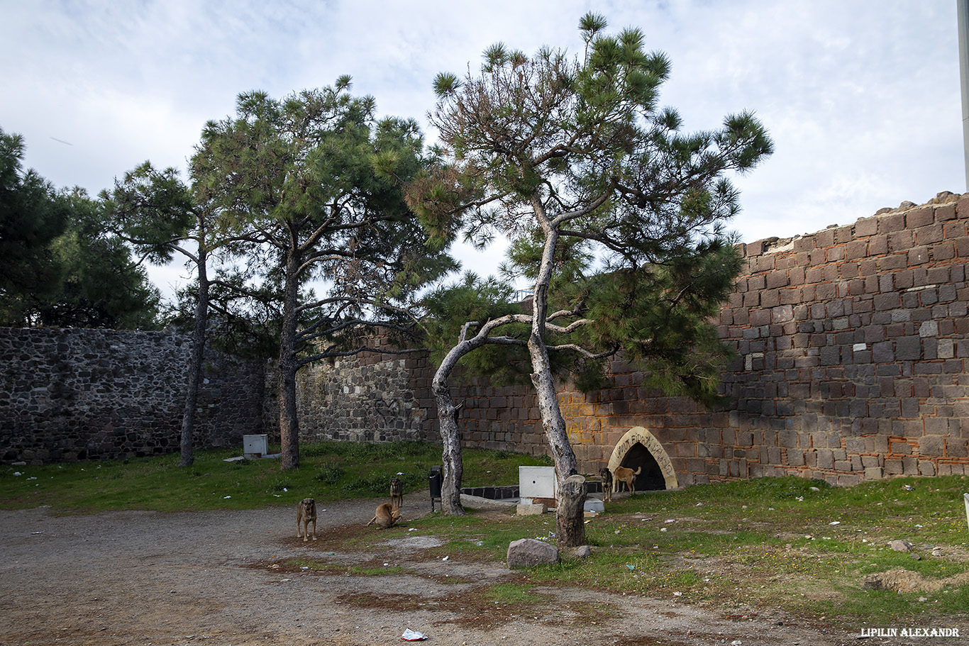 Крепость Кадифекале (Kadifekale Castle)