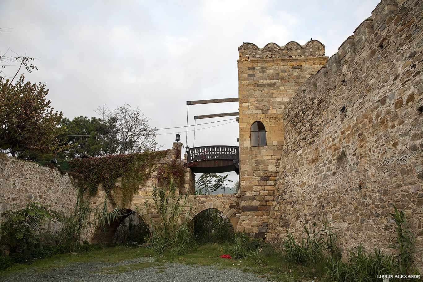 Замок Бозджаада (Bozcaada Kalesi)