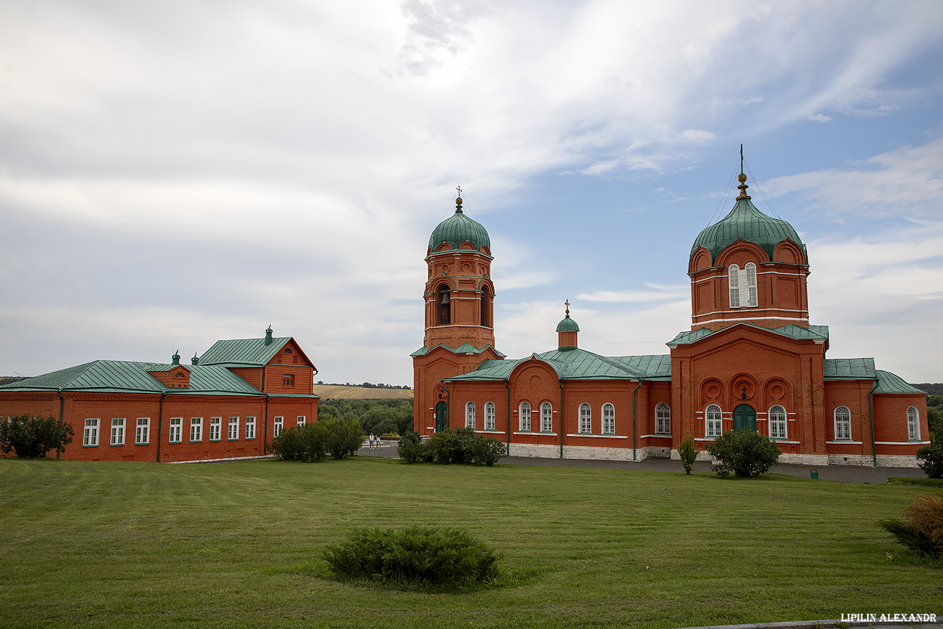 Музейно-мемориальный комплекс в Монастырщино 