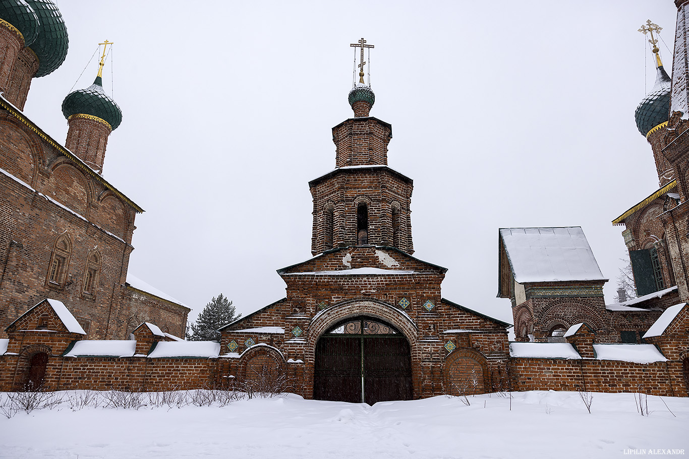 Храмовый комплекс в Коровниках