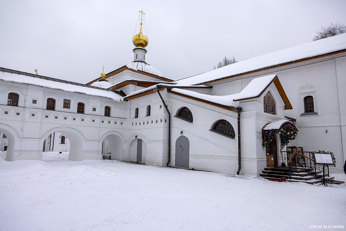 Свято-Введенский Толгский женский монастырь