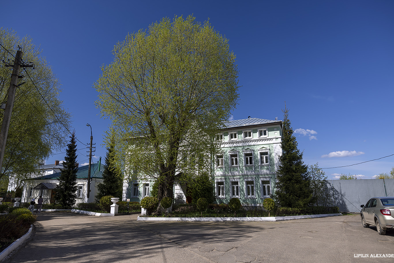 Никольский монастырь