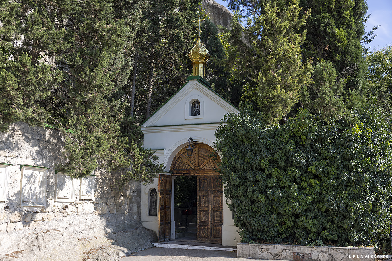 Инкерманский мужской монастырь