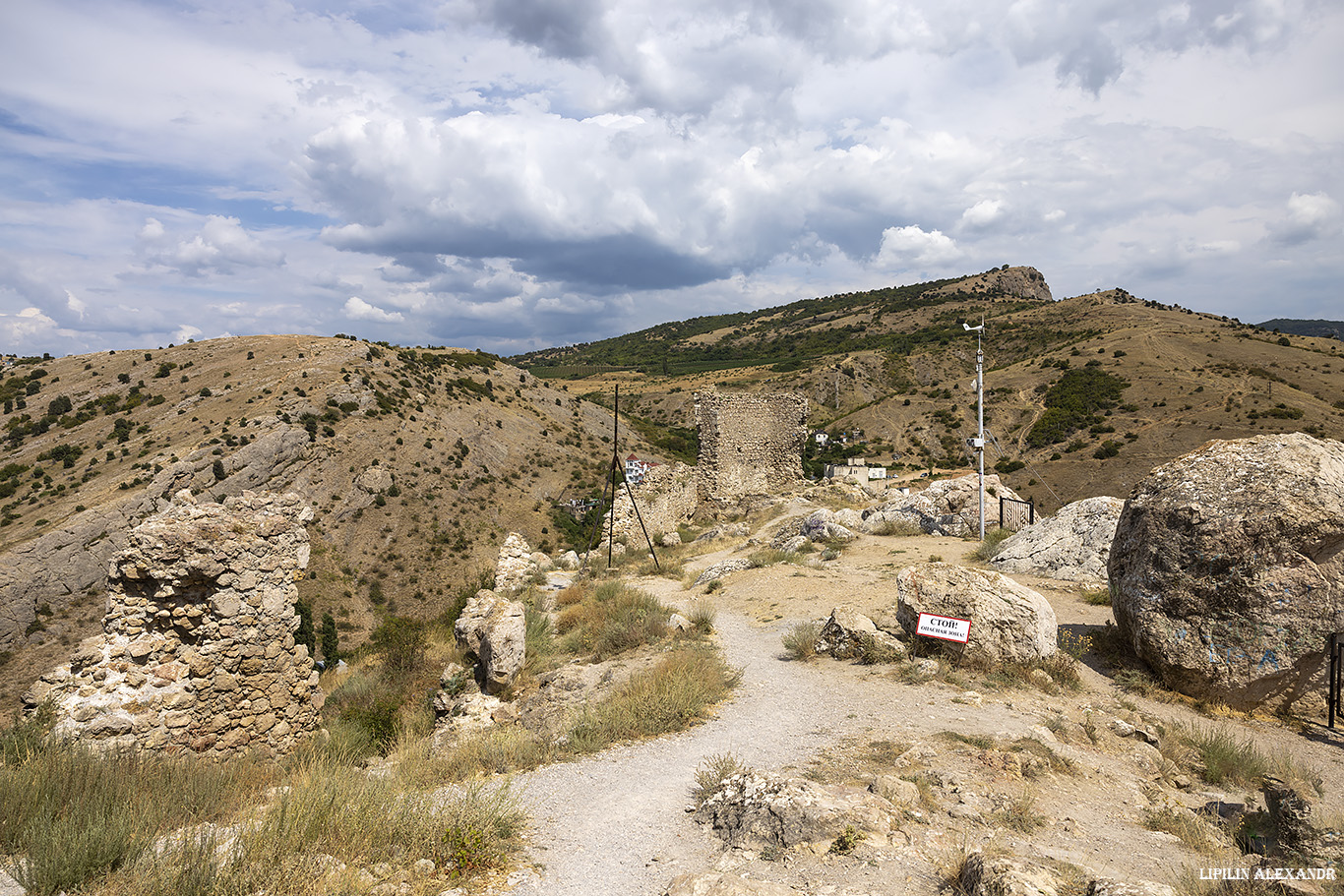 Крепость Чембало