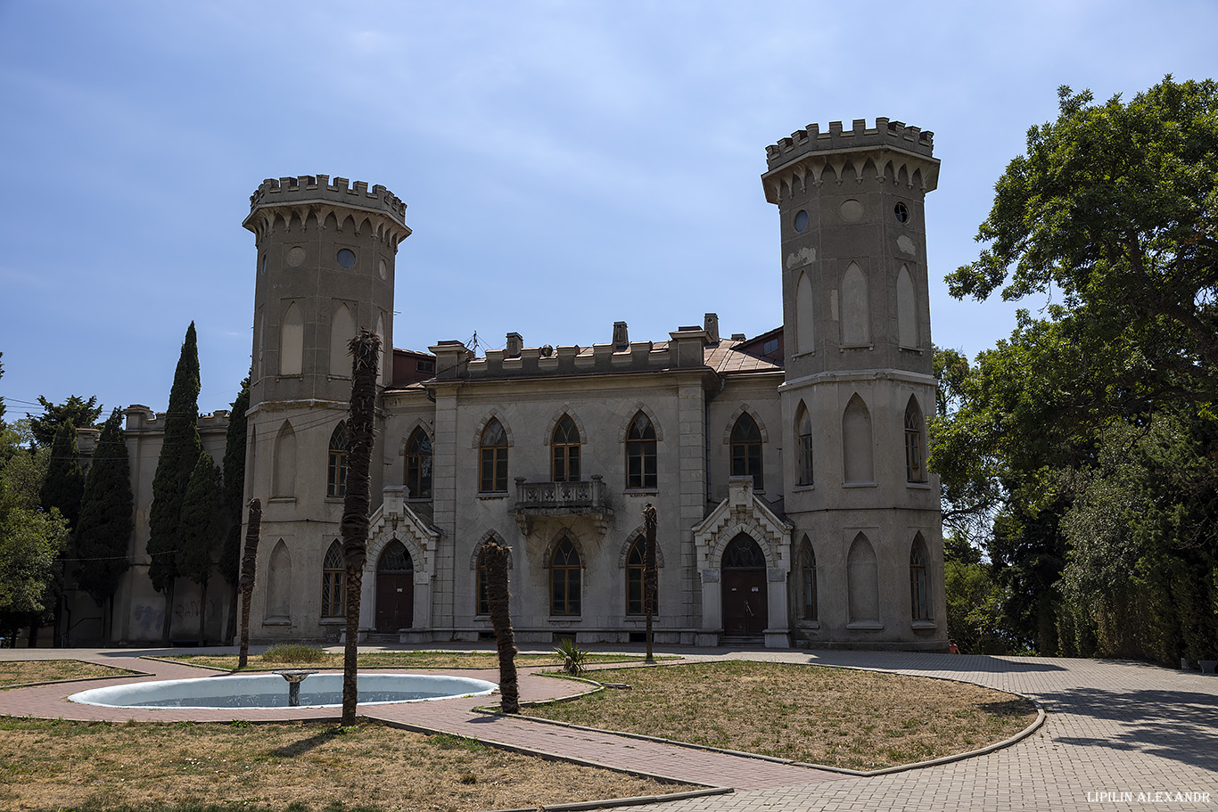 Дворец имения Романтическая Александрия