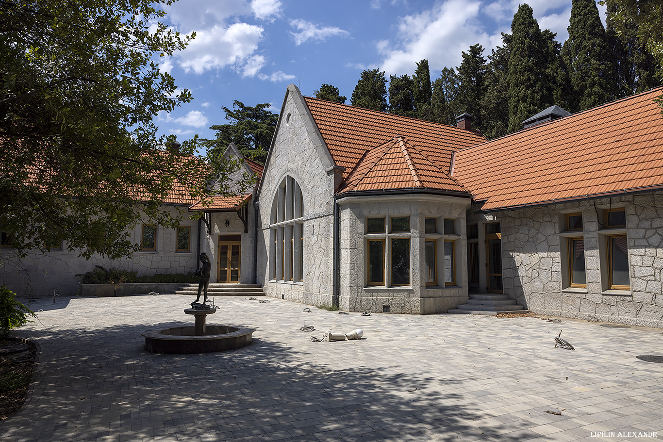 Дворец Харакс