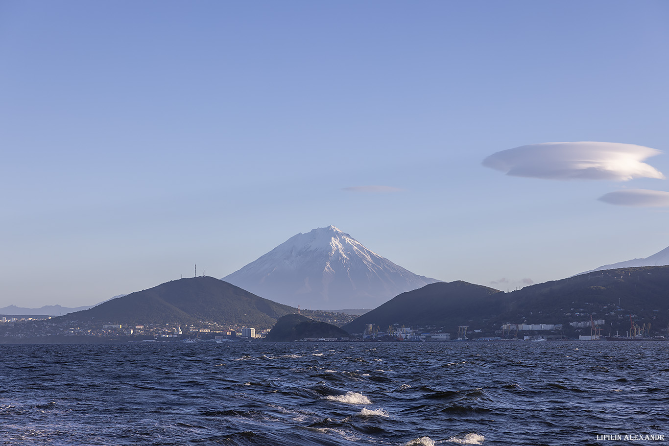 скалы Три Брата