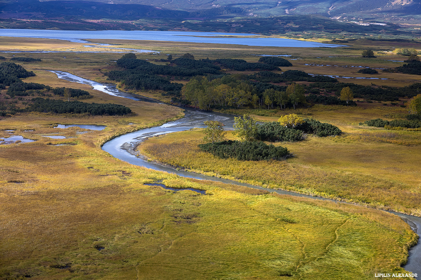 Кальдера вулкана Узон