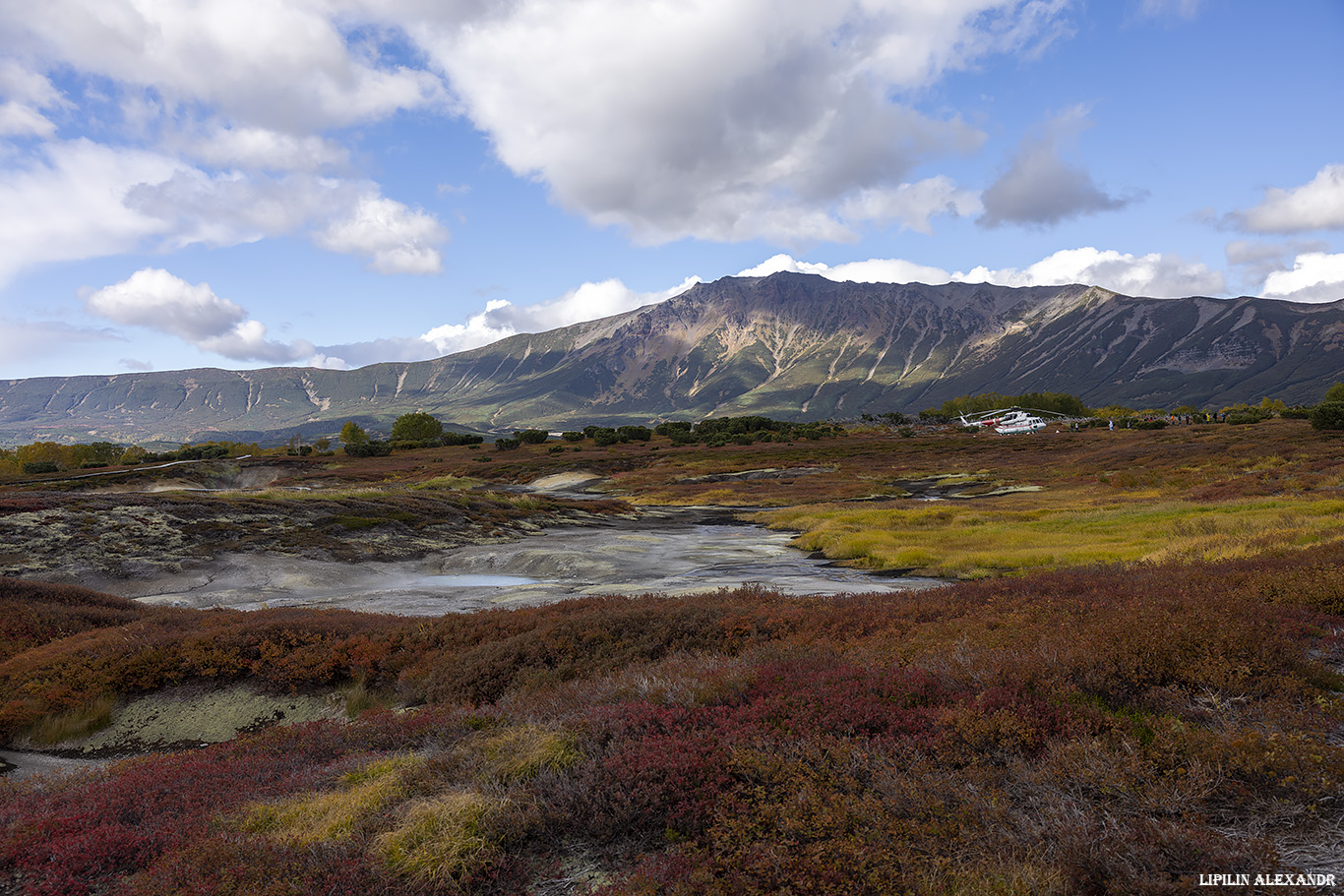 Кальдера вулкана Узон