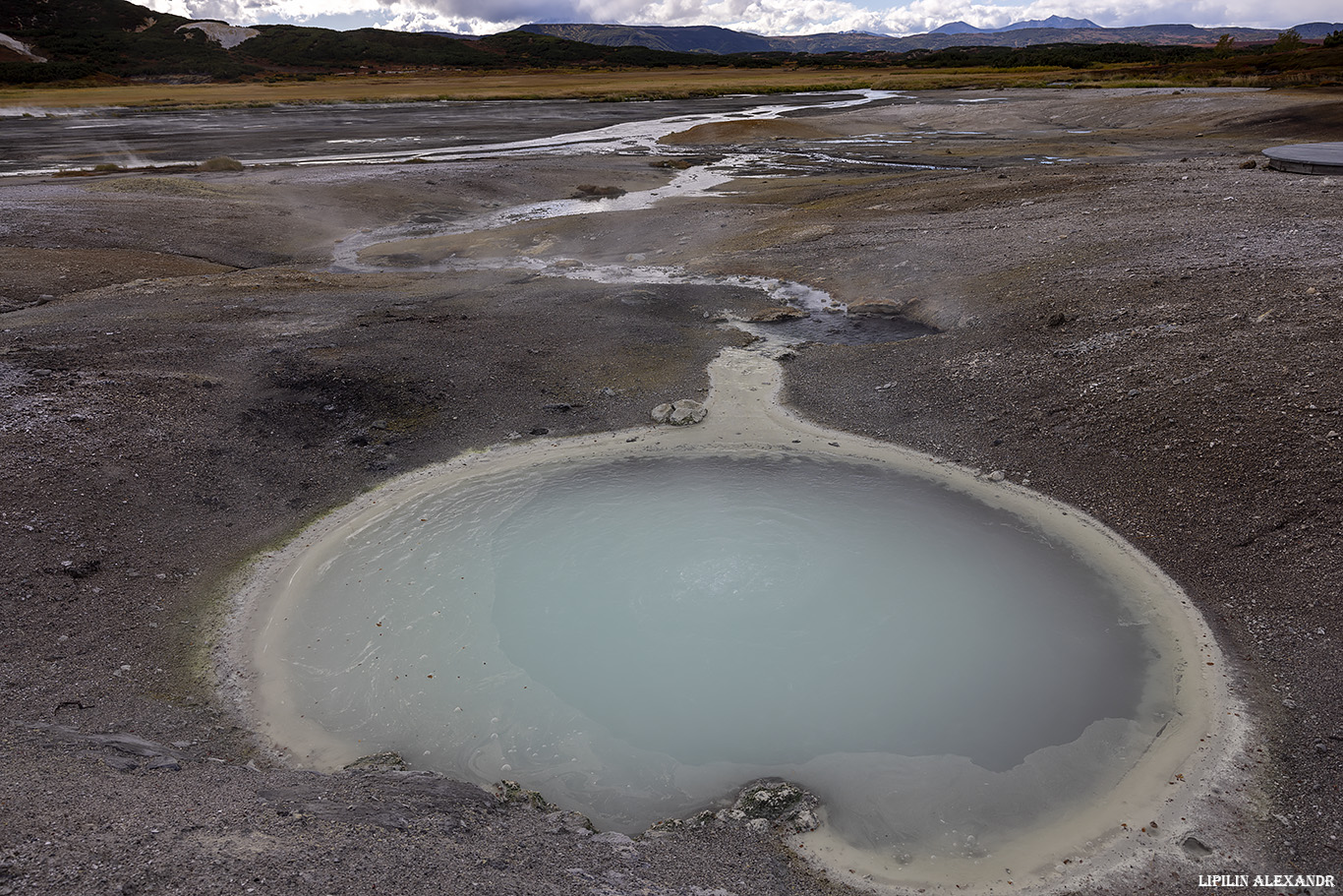 Кальдера вулкана Узон