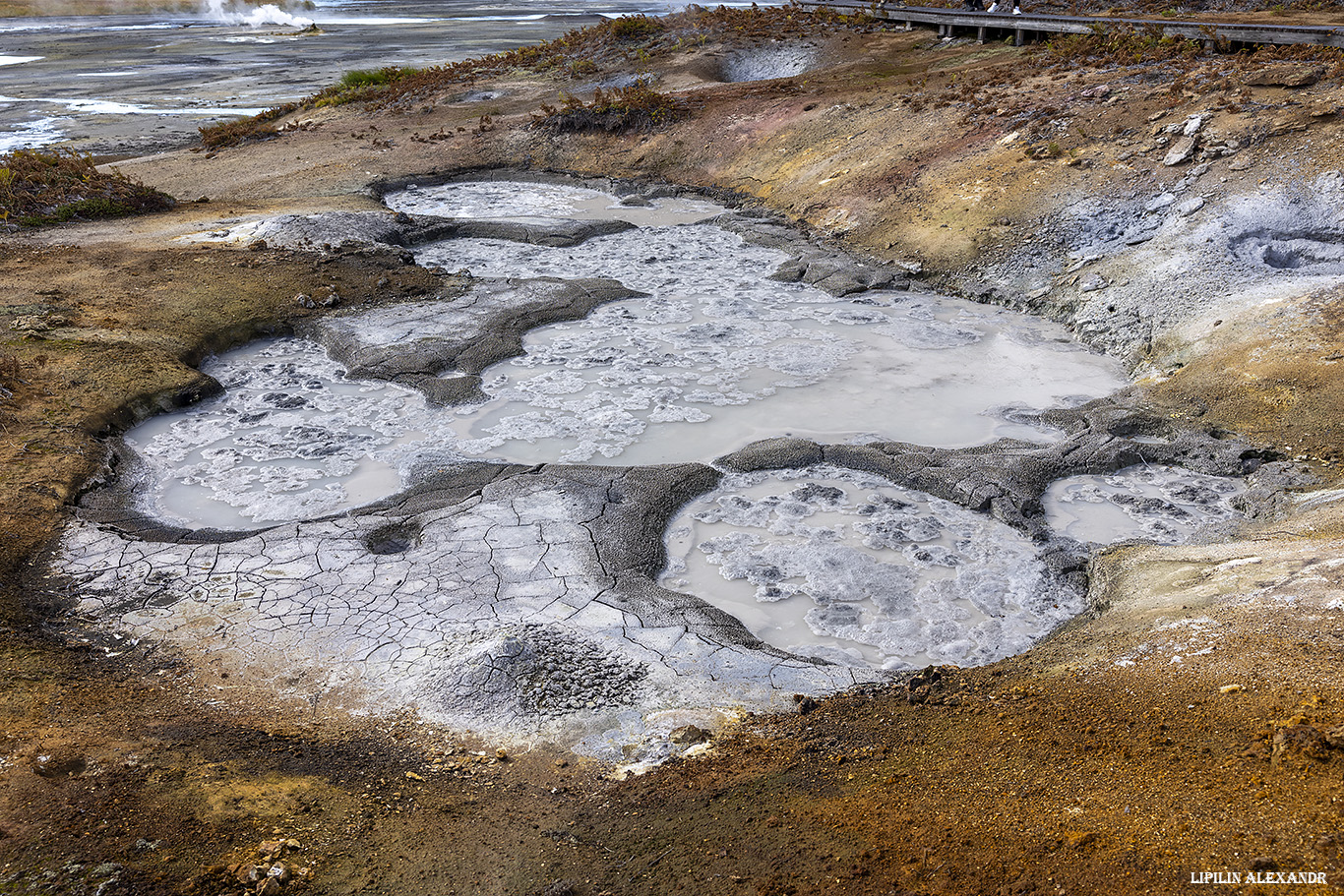 Кальдера вулкана Узон