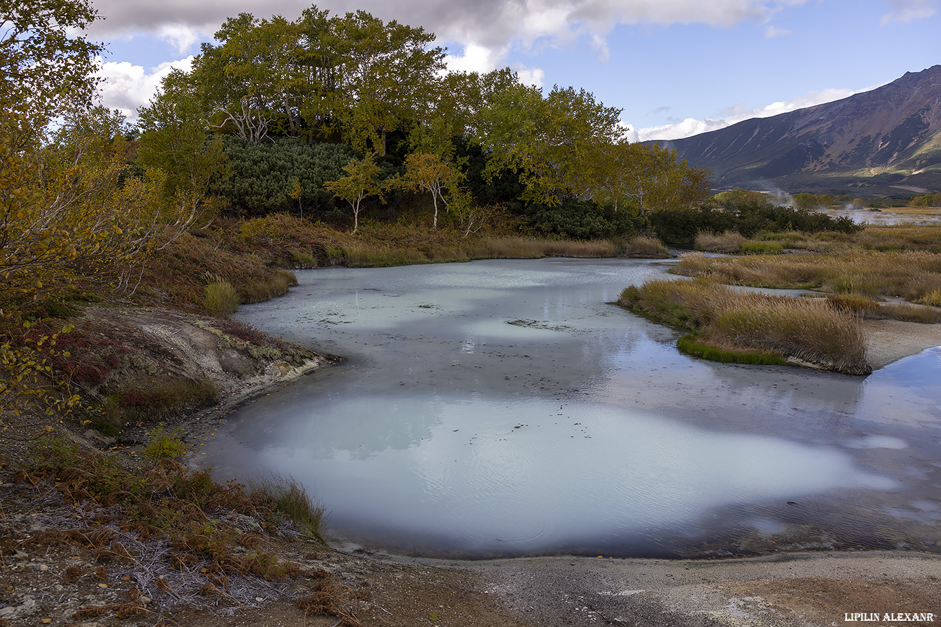 Кальдера вулкана Узон