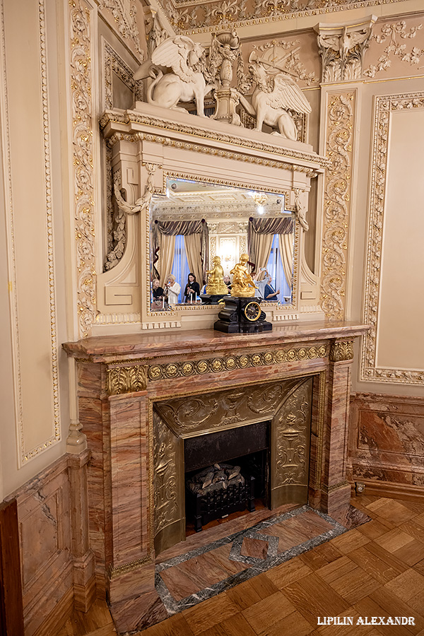 Дворец Елисеевых