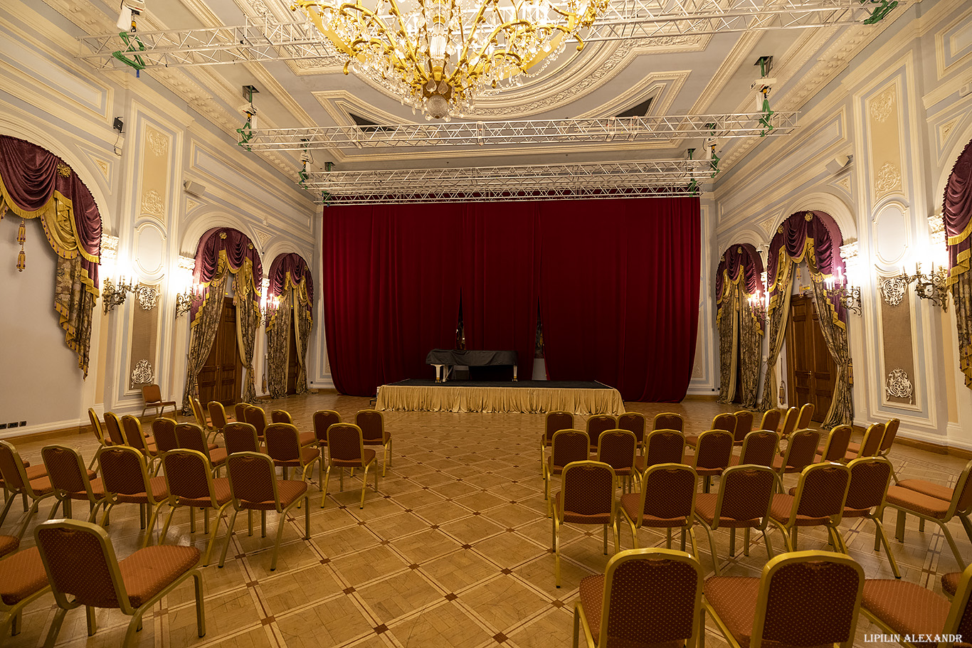 Дворец Елисеевых