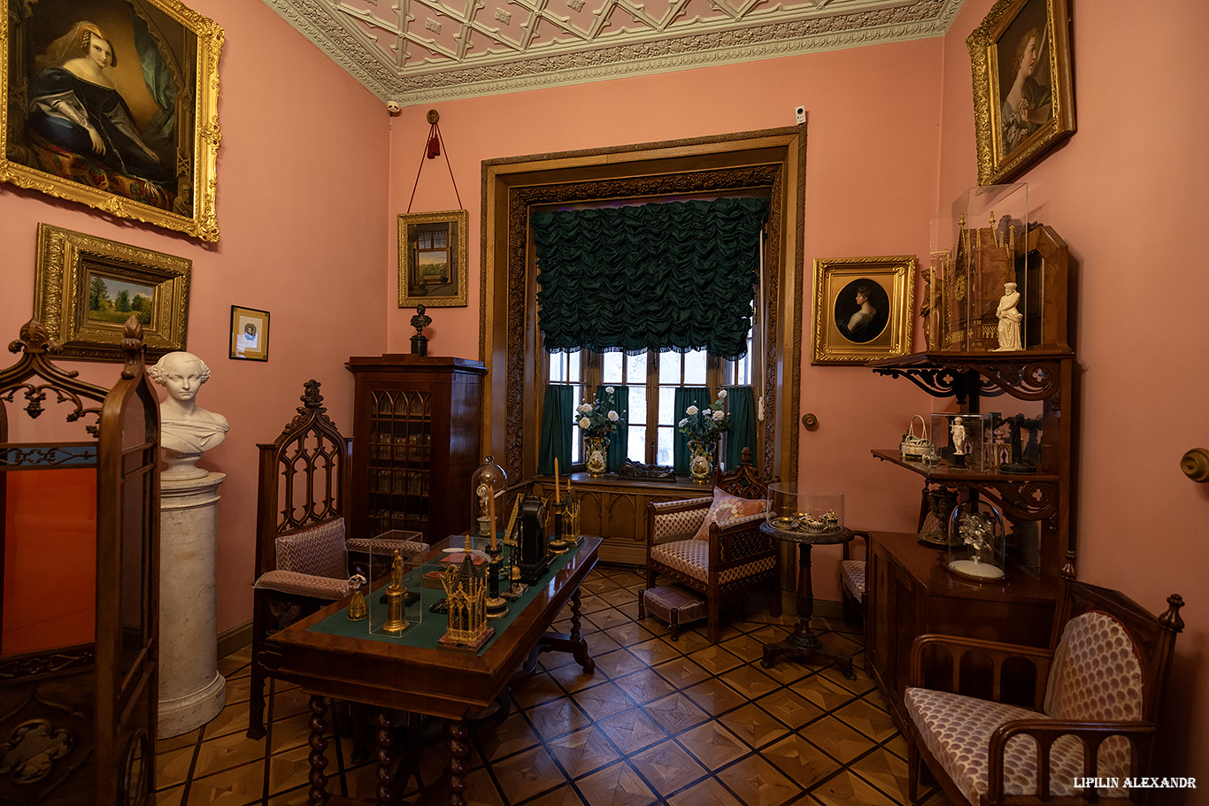 Дворец Коттедж