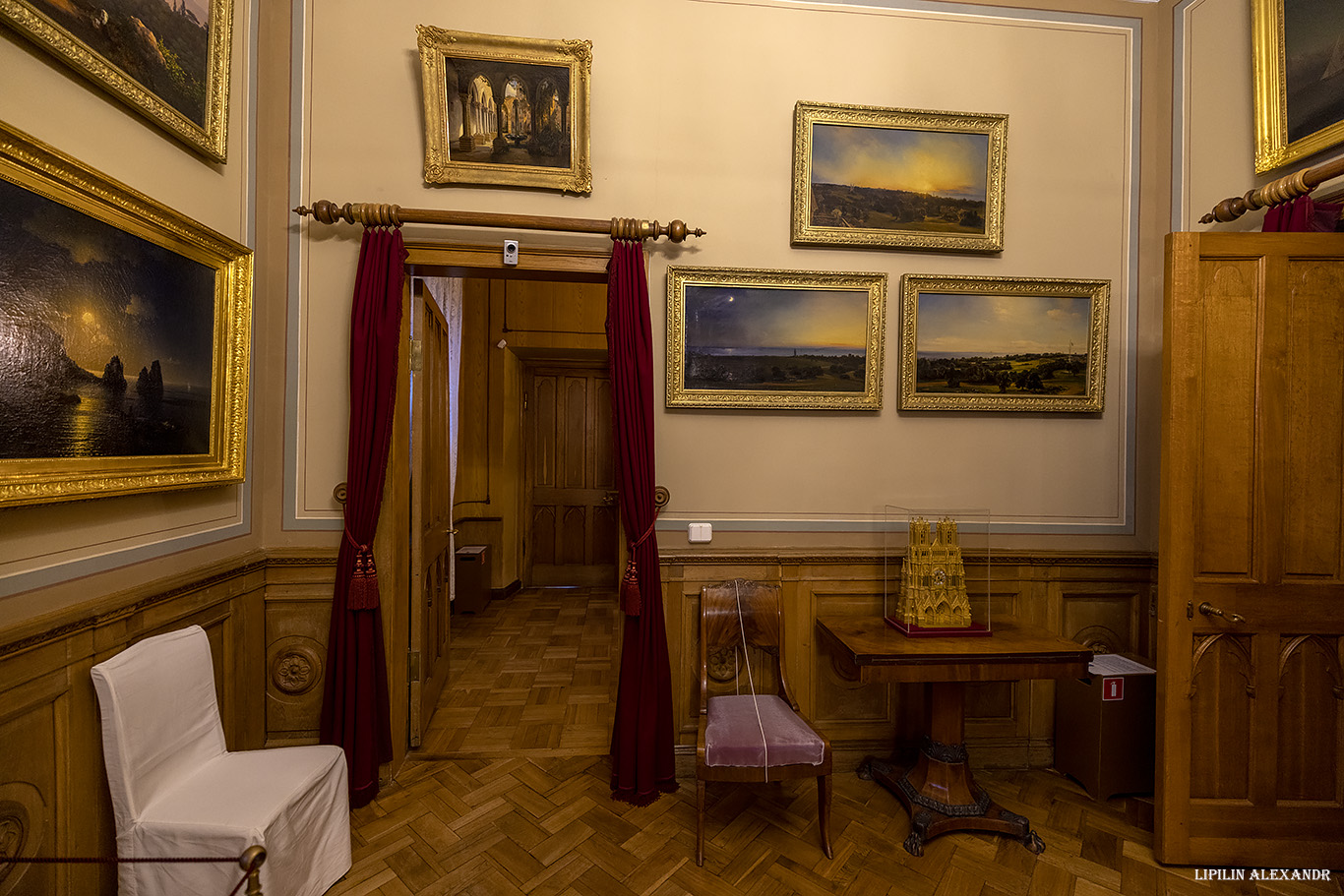 Дворец Коттедж