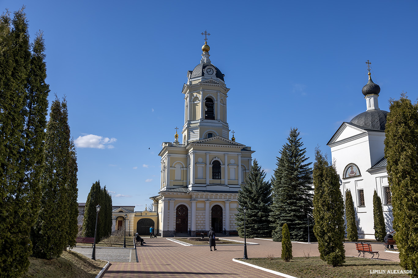 Высоцкий Зачатьевский мужской монастырь