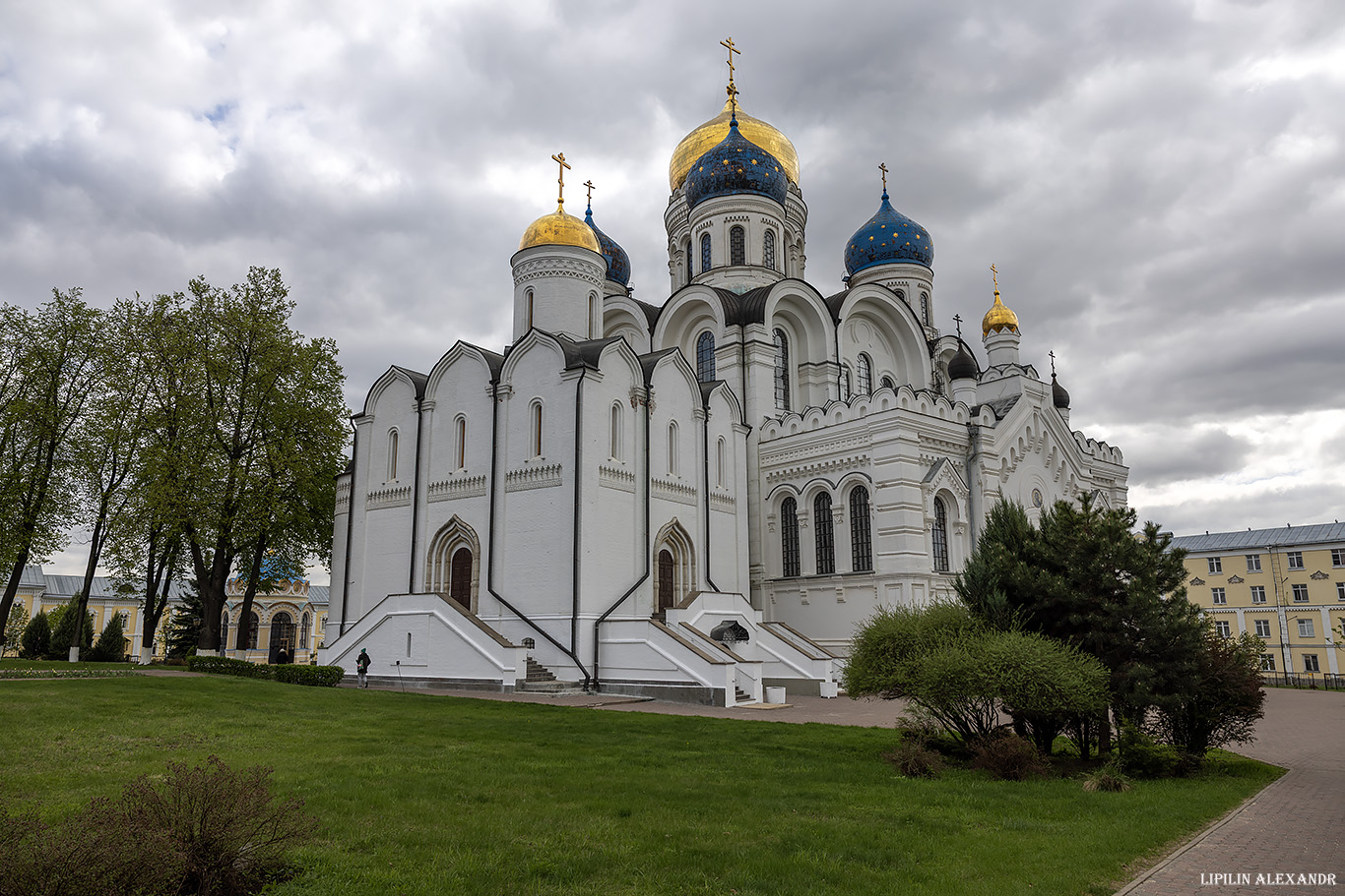 Николо-Угрешский ставропигиальный мужской монастырь